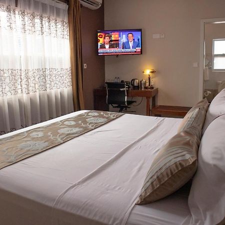 Frederick'S Lodge Kumasi Bagian luar foto