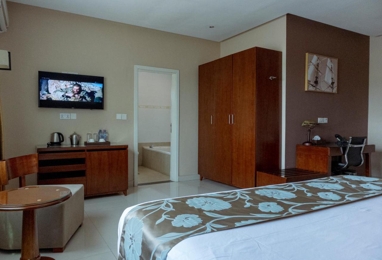 Frederick'S Lodge Kumasi Bagian luar foto