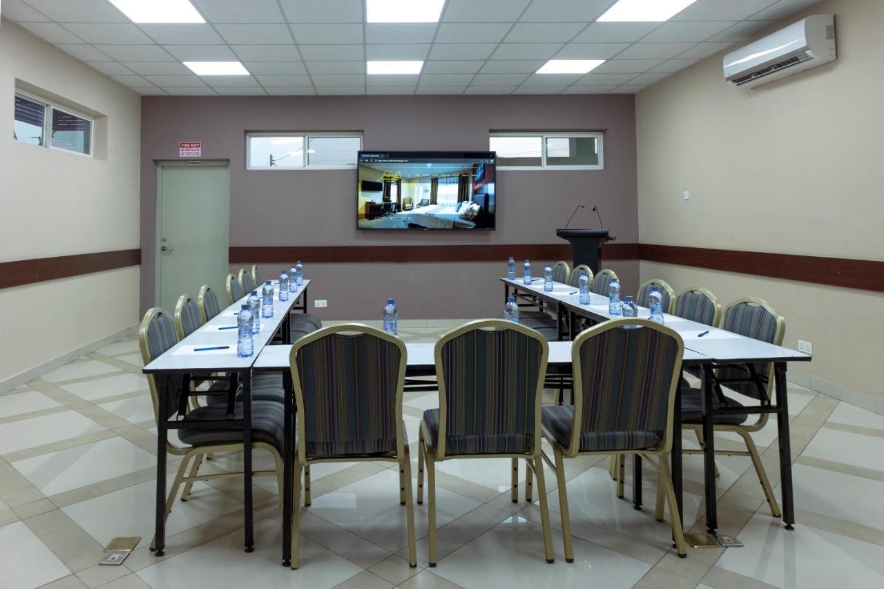 Frederick'S Lodge Kumasi Bagian luar foto