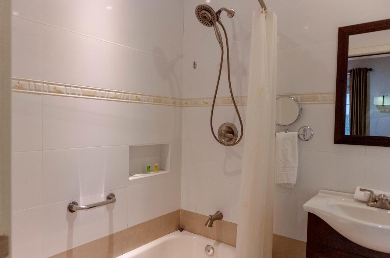 Frederick'S Lodge Kumasi Bagian luar foto