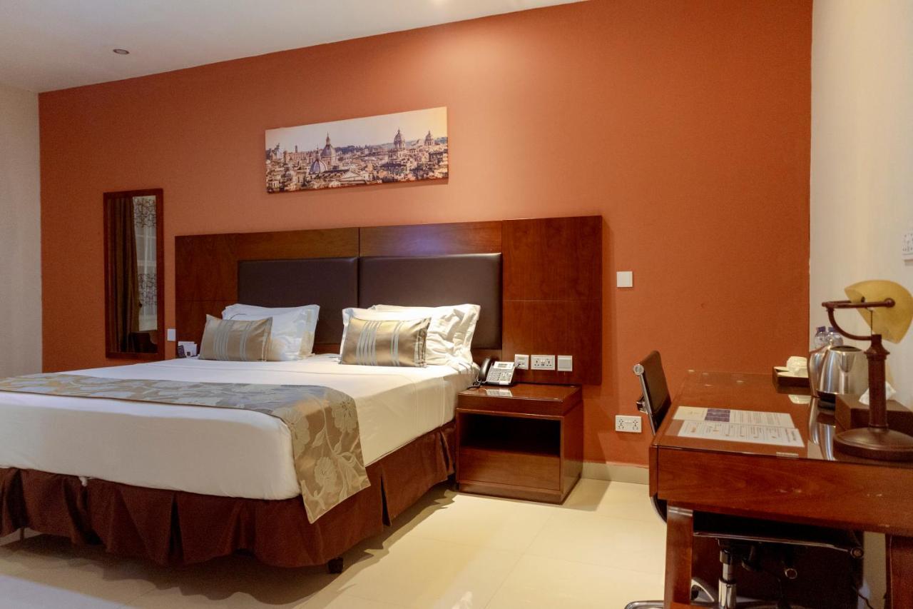 Frederick'S Lodge Kumasi Bagian luar foto